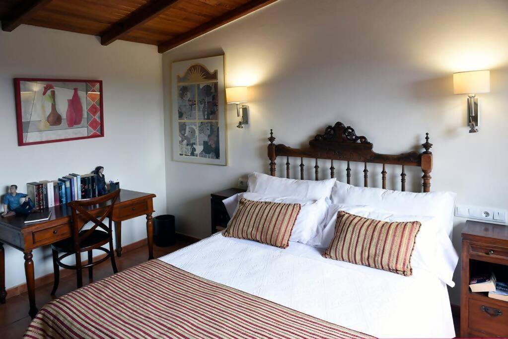 Gasthaus Casa De Afora Casa Con Piscina Y Jacuzzi Privados Santiago de Compostela Exterior foto