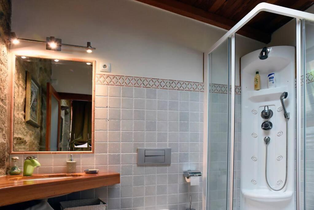 Gasthaus Casa De Afora Casa Con Piscina Y Jacuzzi Privados Santiago de Compostela Exterior foto